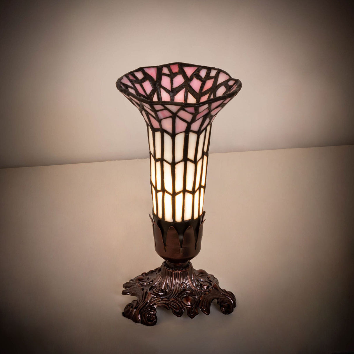 Illuminated view of the 8-inch stained glass Pond Lily Victorian accent lamp.