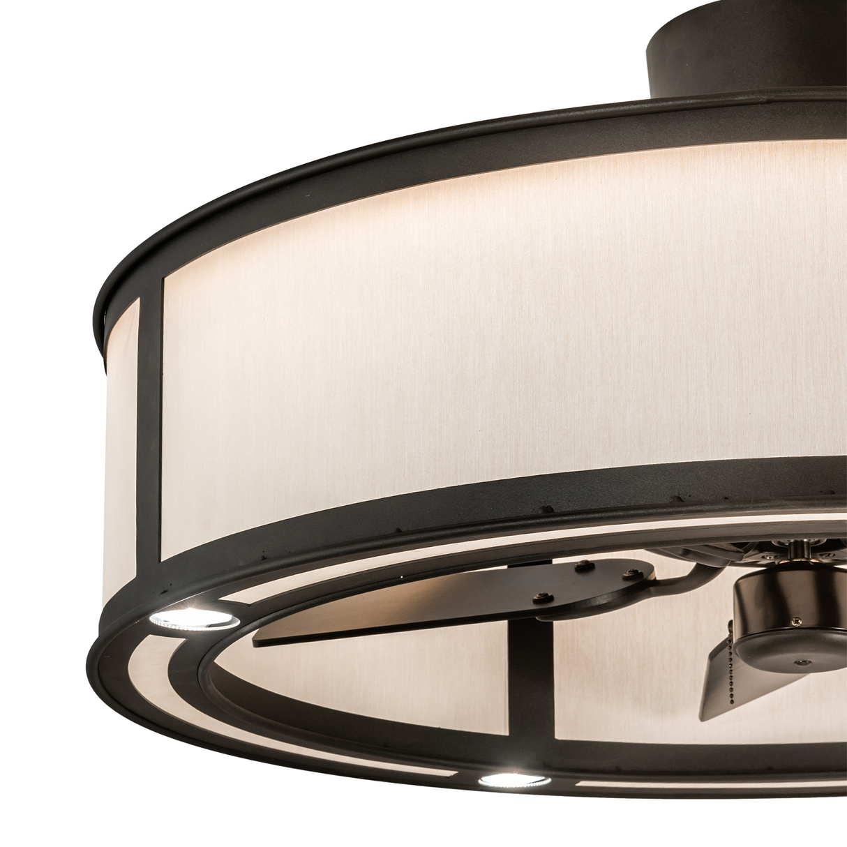Lit rim detail of Smythe Craftsman Chandel-Air showing diffuser and frame design.